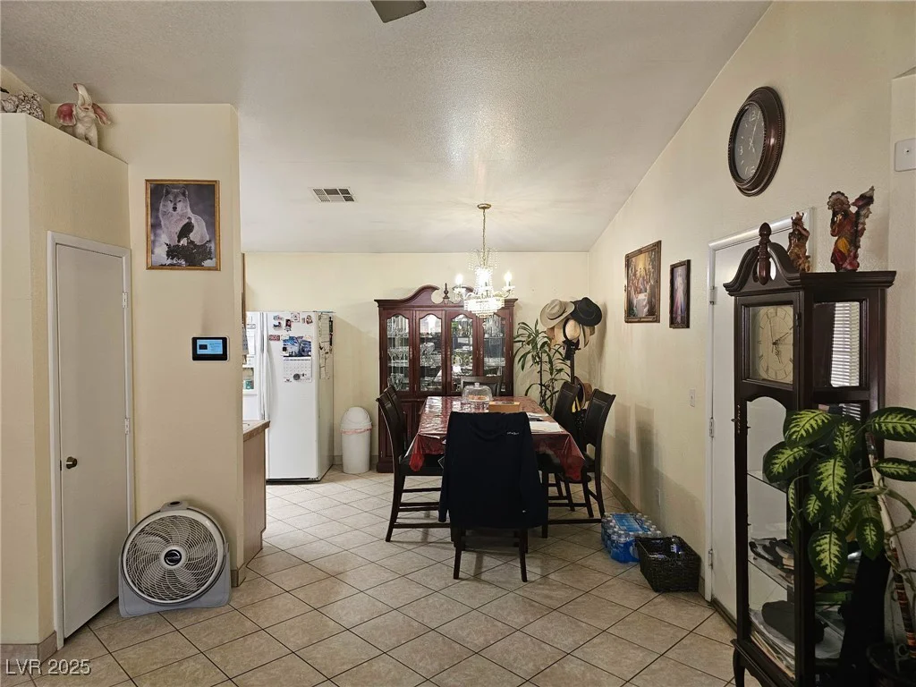 1821 Windy Gap, Las Vegas, NV 89106
