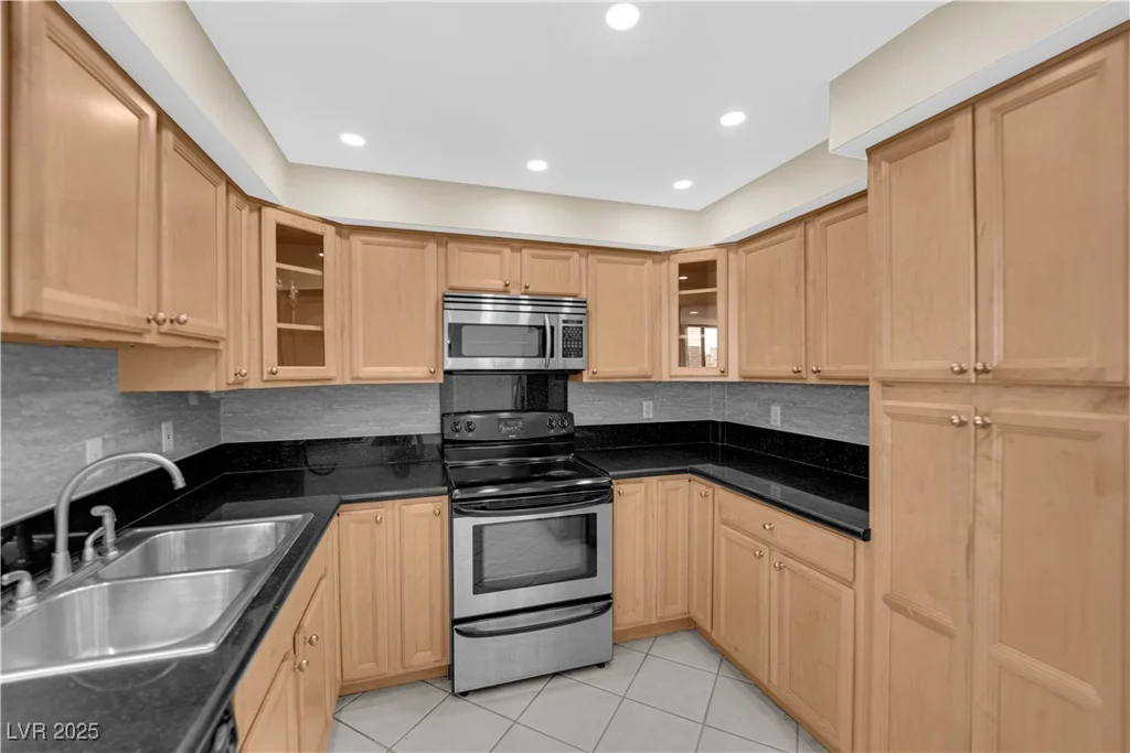 3930 University Center, Las Vegas, NV 89119