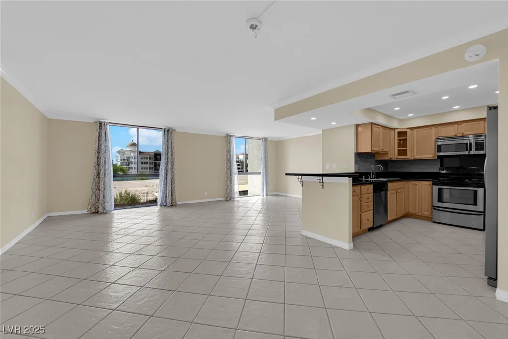 3930 University Center, Las Vegas, NV 89119