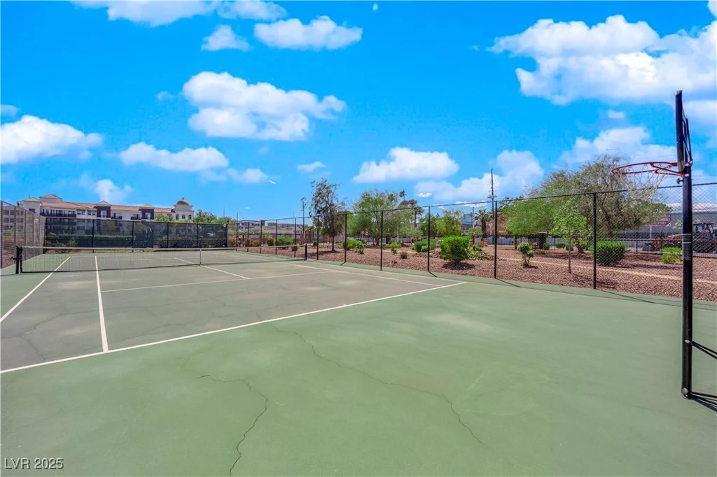 3930 University Center, Las Vegas, NV 89119