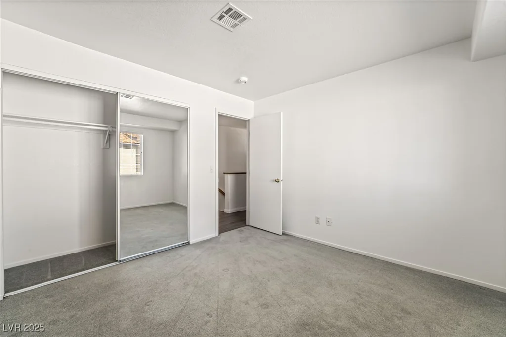 5025 Starfinder, Las Vegas, NV 89108