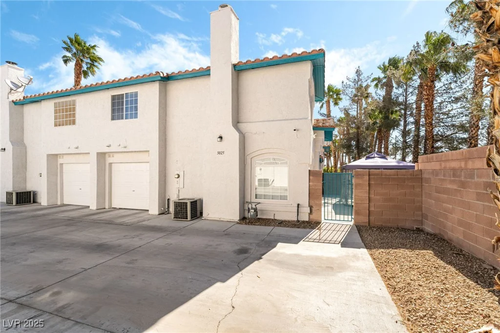 5025 Starfinder, Las Vegas, NV 89108