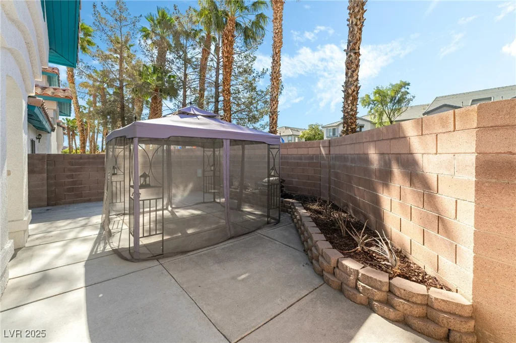 5025 Starfinder, Las Vegas, NV 89108