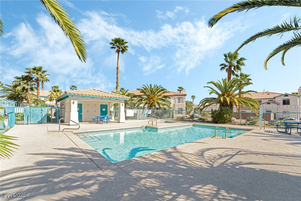 5025 Starfinder, Las Vegas, NV 89108
