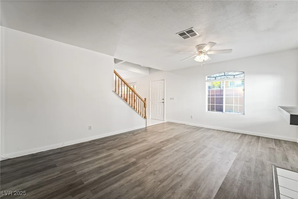 5025 Starfinder, Las Vegas, NV 89108