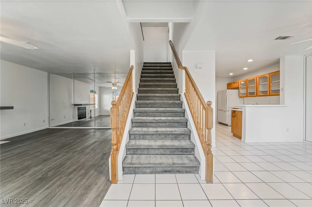 5025 Starfinder, Las Vegas, NV 89108
