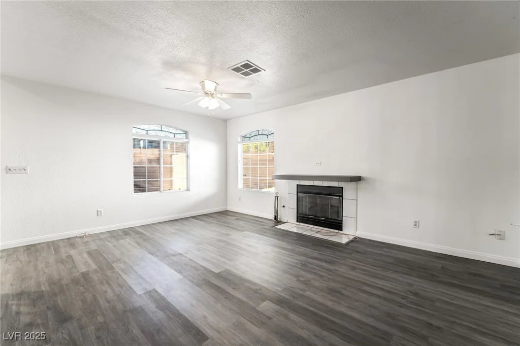 5025 Starfinder, Las Vegas, NV 89108