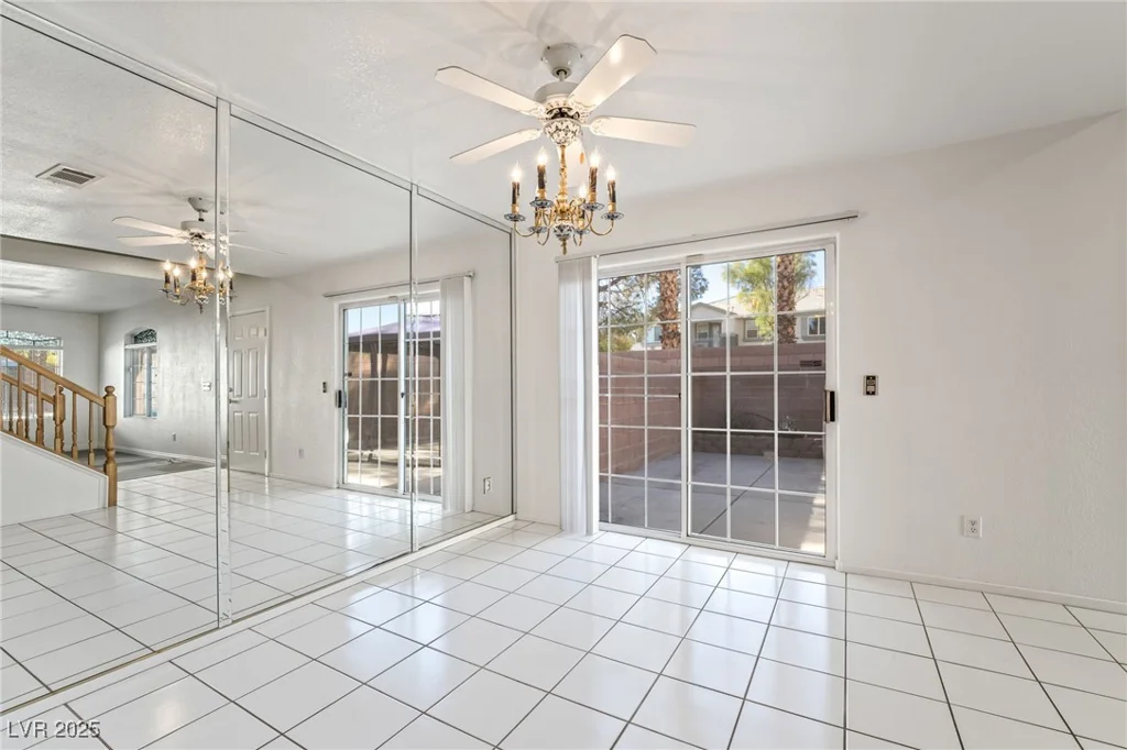 5025 Starfinder, Las Vegas, NV 89108