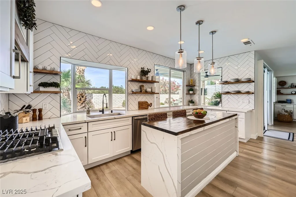 150 Wentworth, Henderson, NV 89074