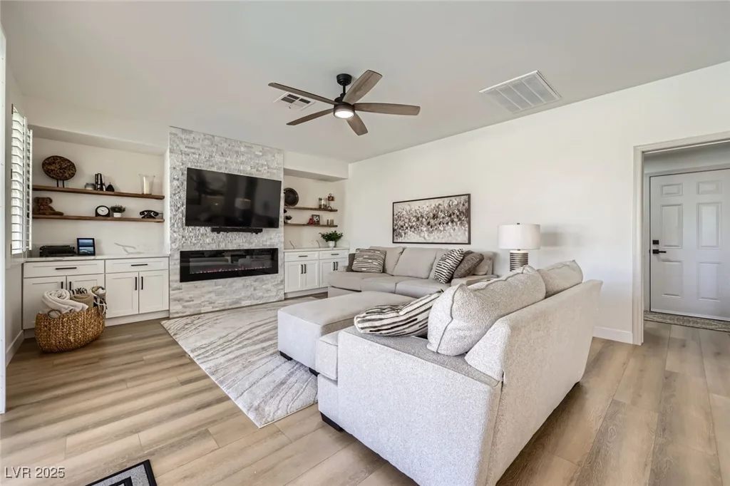 150 Wentworth, Henderson, NV 89074