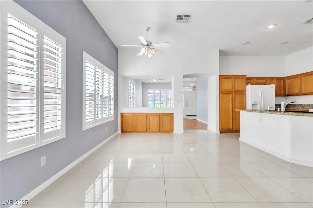 7990 Timber Horn, Las Vegas, NV 89147