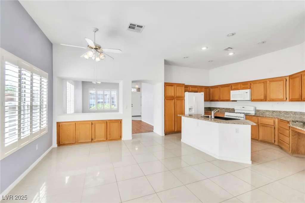7990 Timber Horn, Las Vegas, NV 89147