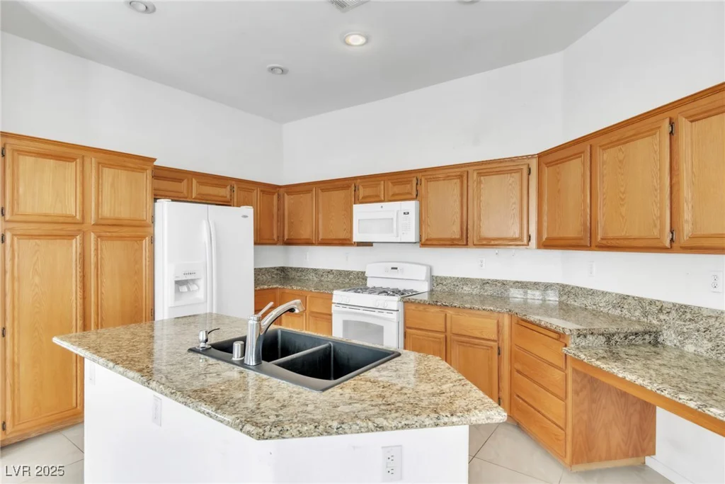7990 Timber Horn, Las Vegas, NV 89147