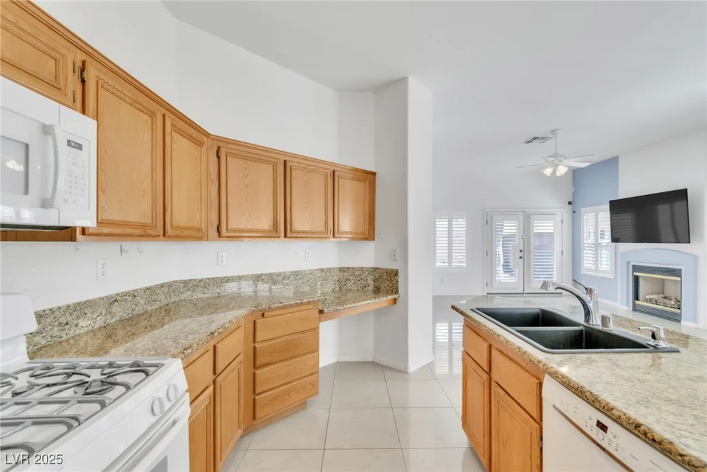 7990 Timber Horn, Las Vegas, NV 89147