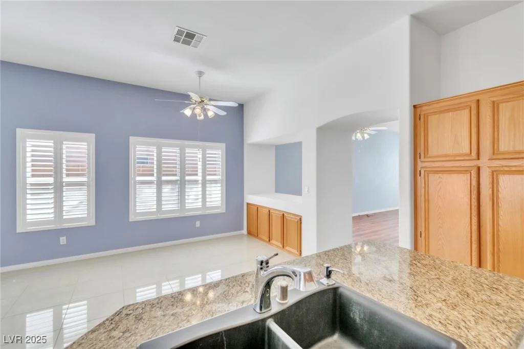 7990 Timber Horn, Las Vegas, NV 89147