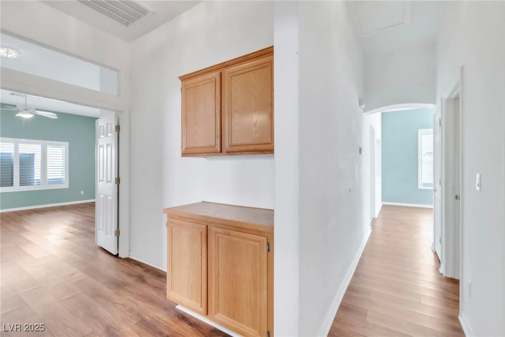 7990 Timber Horn, Las Vegas, NV 89147