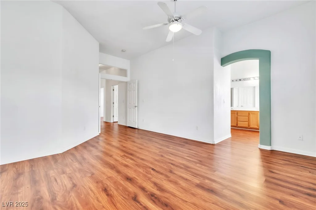 7990 Timber Horn, Las Vegas, NV 89147