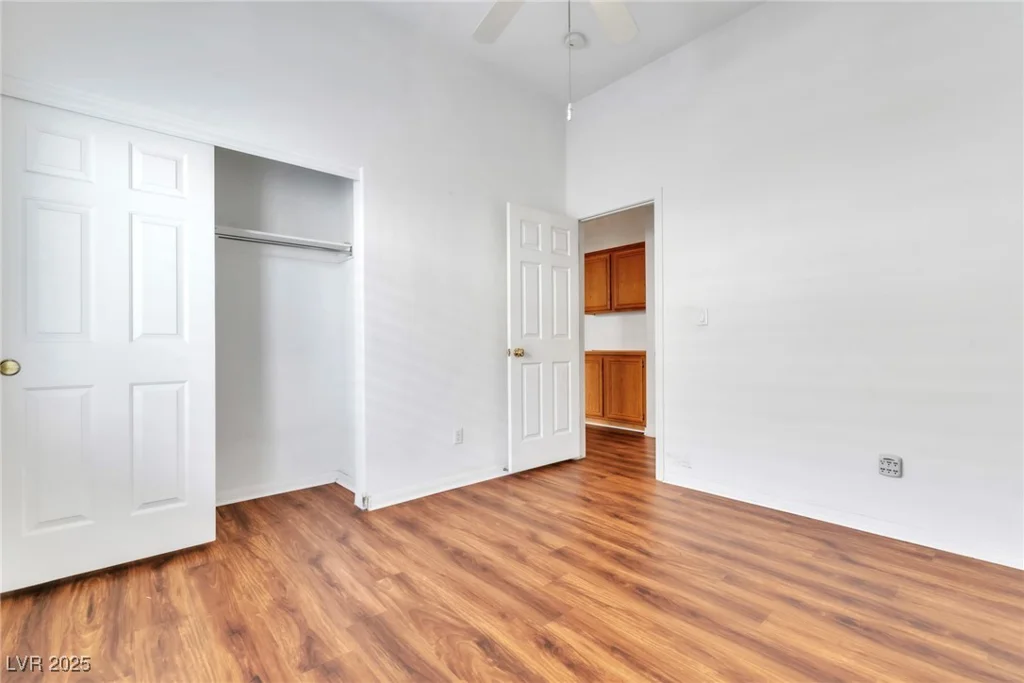 7990 Timber Horn, Las Vegas, NV 89147