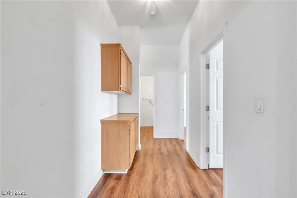7990 Timber Horn, Las Vegas, NV 89147