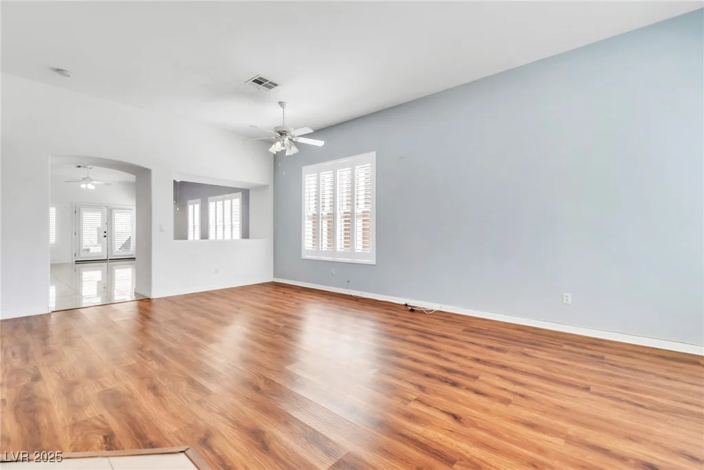 7990 Timber Horn, Las Vegas, NV 89147