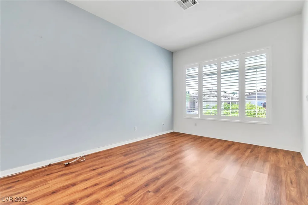 7990 Timber Horn, Las Vegas, NV 89147