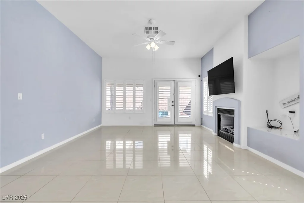 7990 Timber Horn, Las Vegas, NV 89147