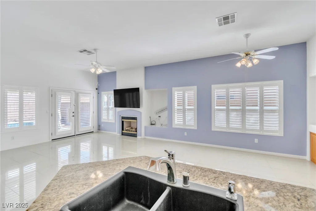 7990 Timber Horn, Las Vegas, NV 89147