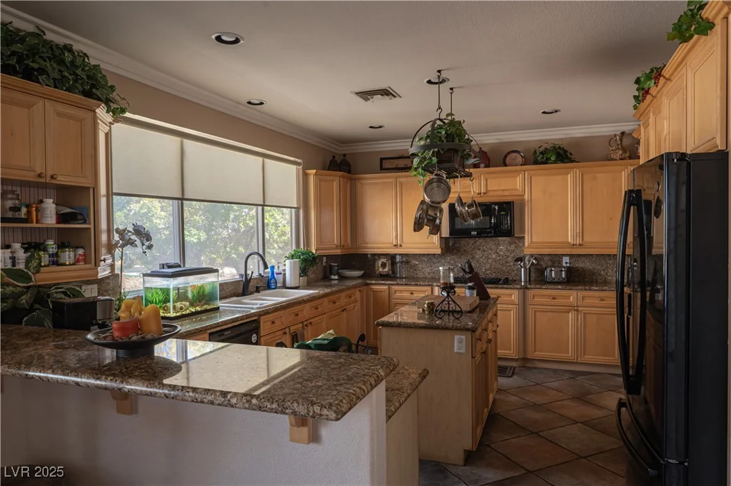 9012 Alpine Peaks, Las Vegas, NV 89147