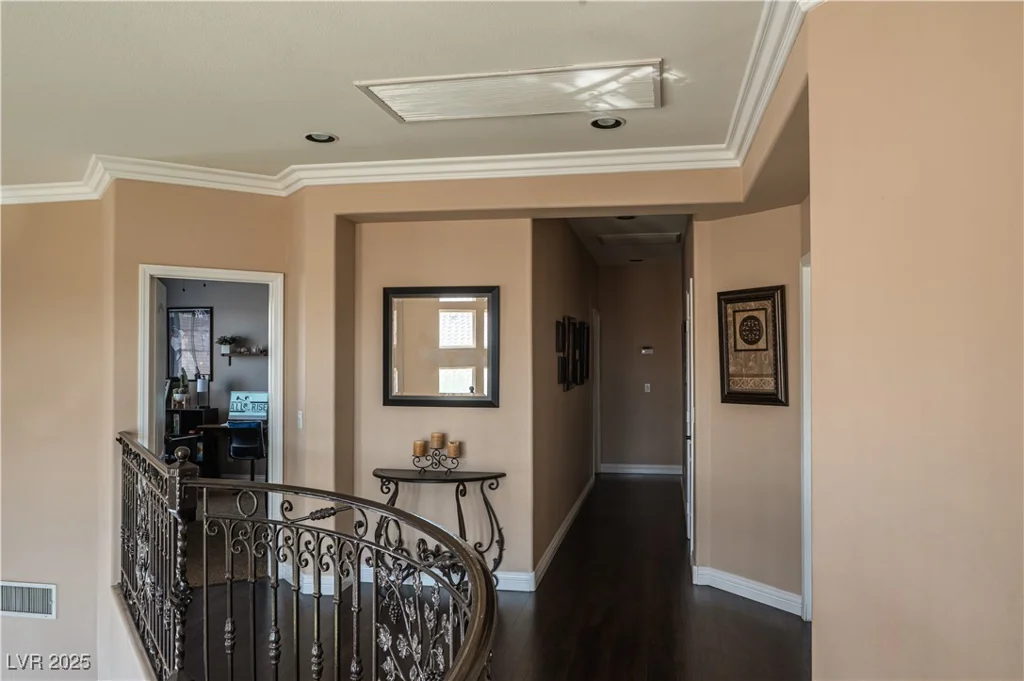 9012 Alpine Peaks, Las Vegas, NV 89147