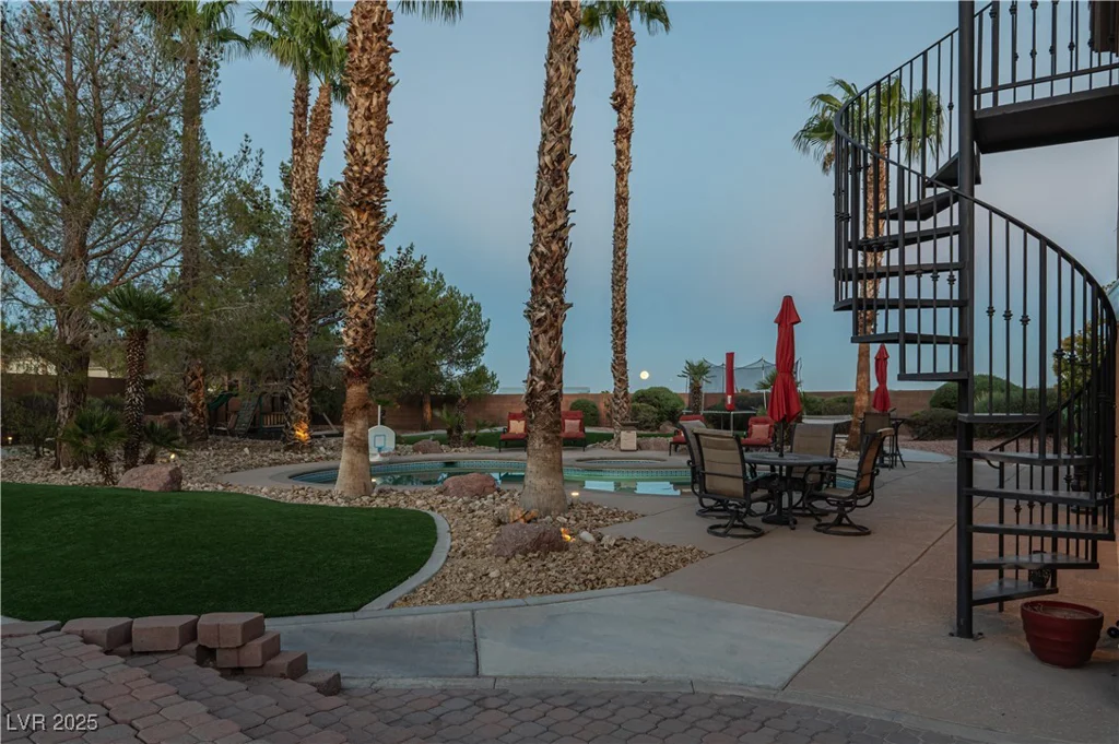 9012 Alpine Peaks, Las Vegas, NV 89147