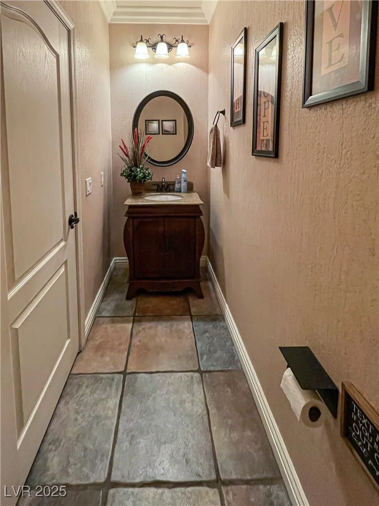 9012 Alpine Peaks, Las Vegas, NV 89147