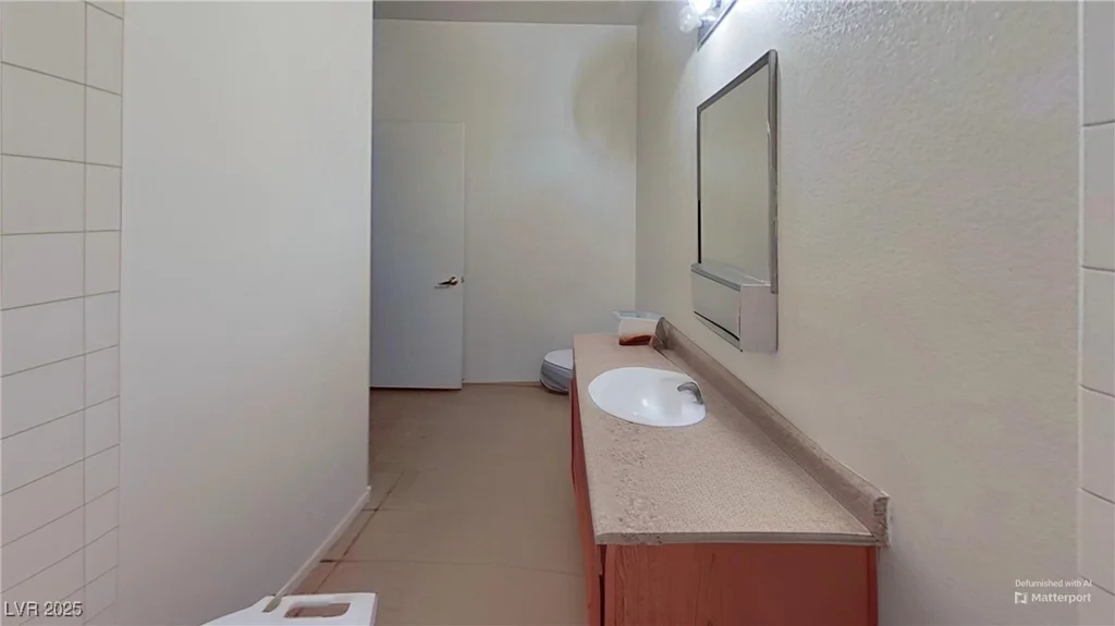 2141 Hussium Hills, Las Vegas, NV 89108