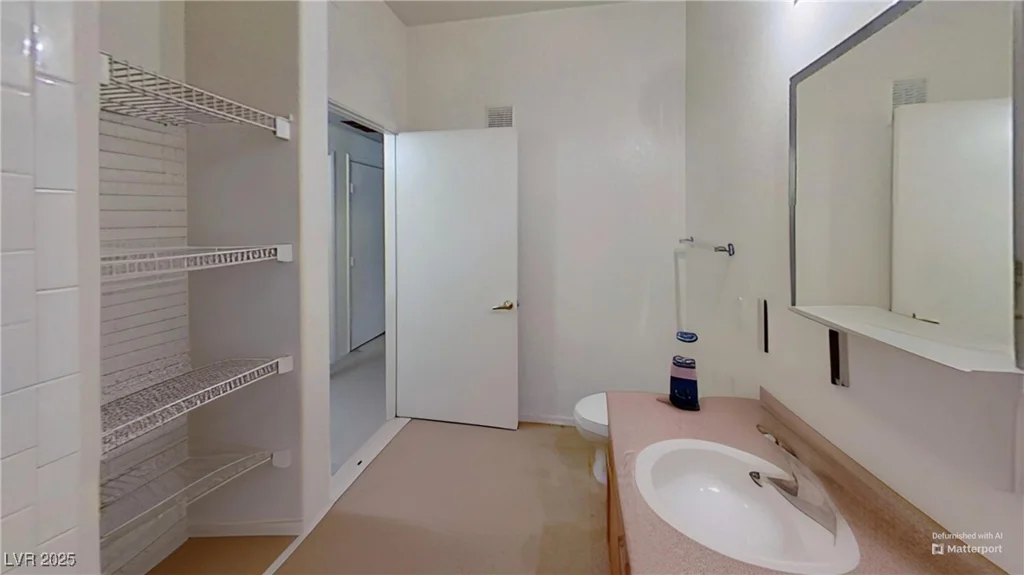 2141 Hussium Hills, Las Vegas, NV 89108