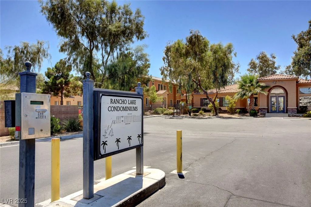 2141 Hussium Hills, Las Vegas, NV 89108