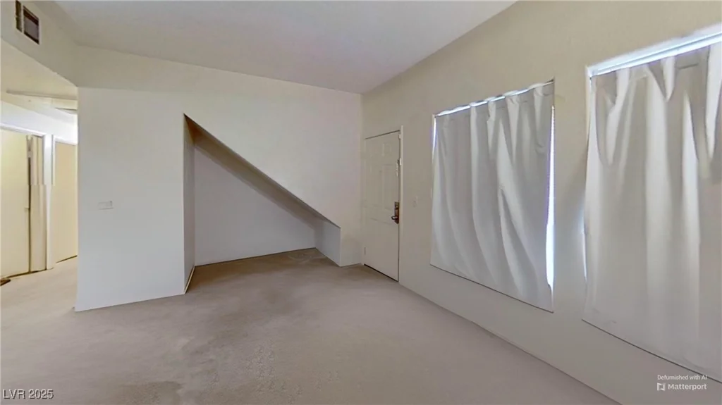 2141 Hussium Hills, Las Vegas, NV 89108