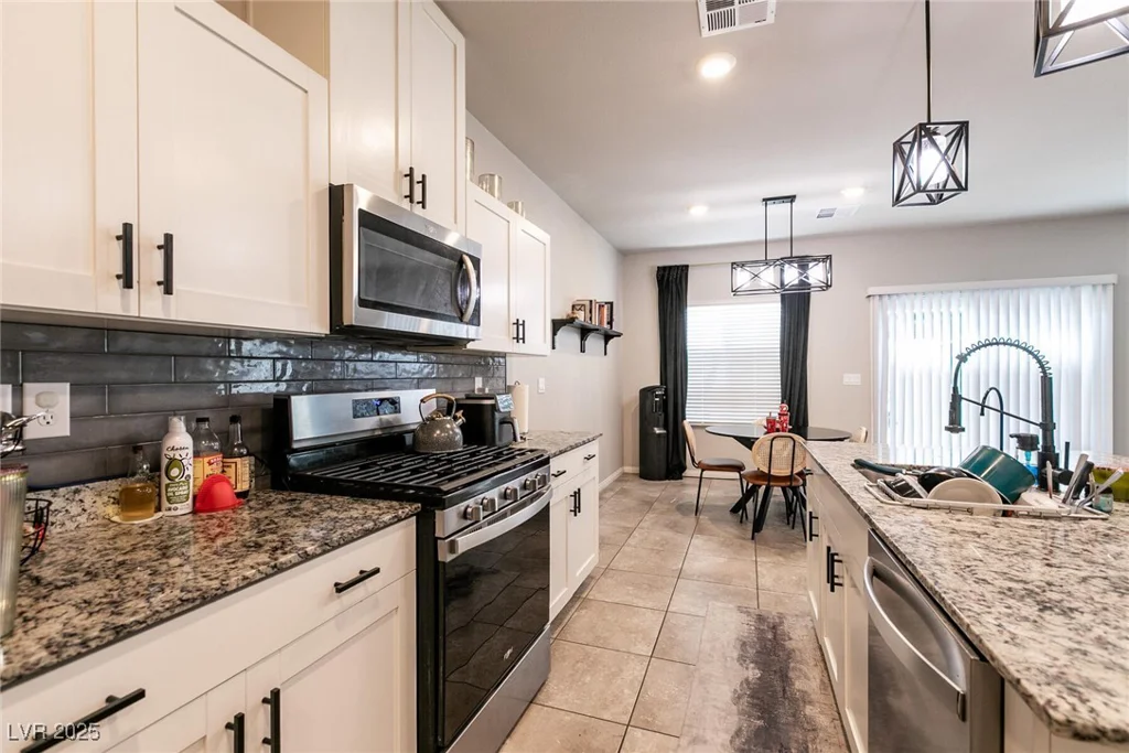 7721 Sheliak, North Las Vegas, NV 89084