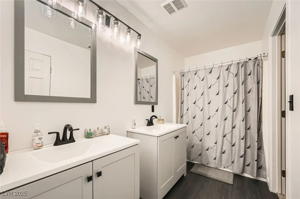 2714 Cottonwillow, Las Vegas, NV 89135