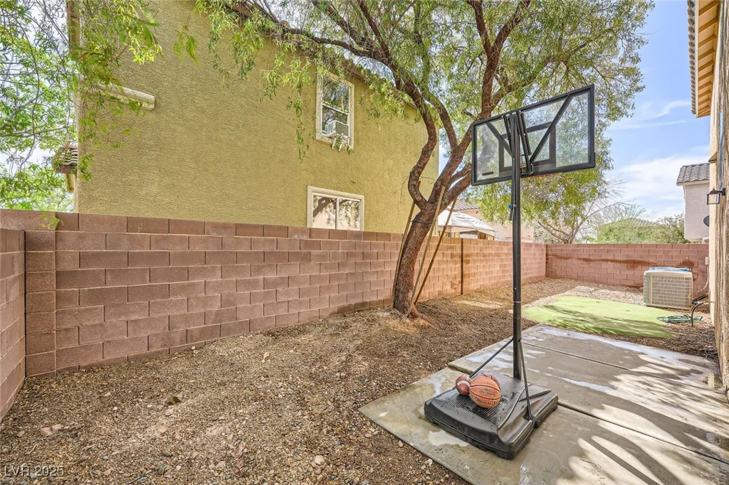 2714 Cottonwillow, Las Vegas, NV 89135