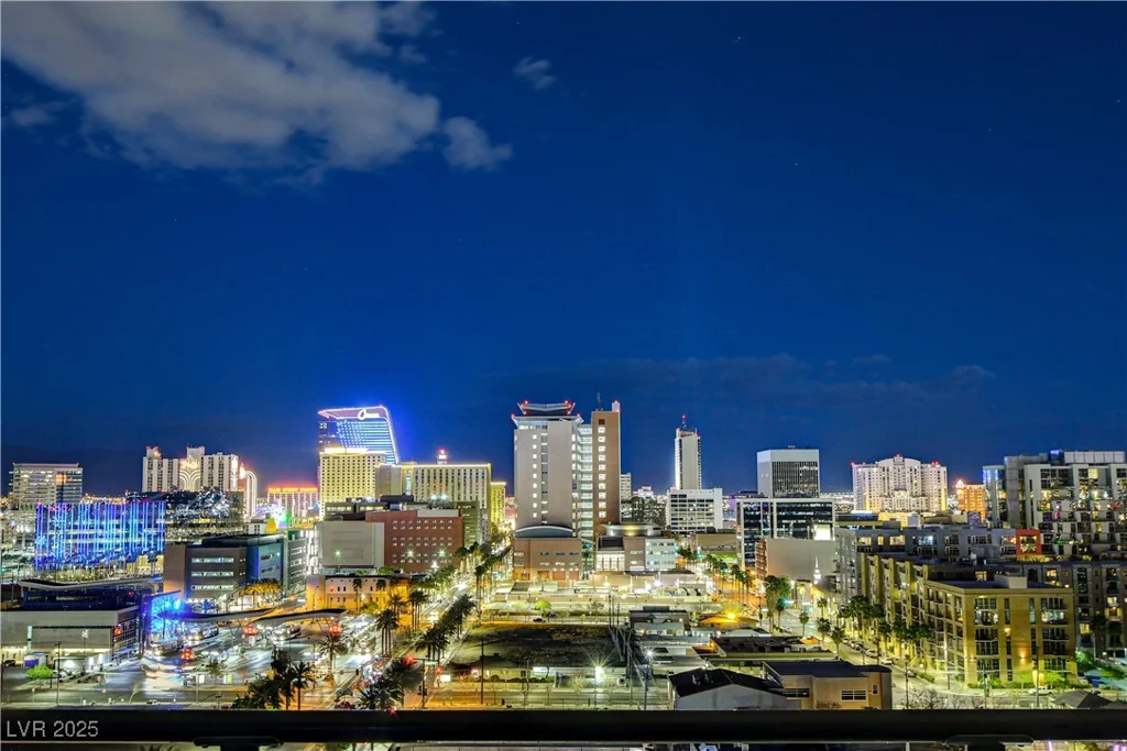 200 Hoover, Las Vegas, NV 89101