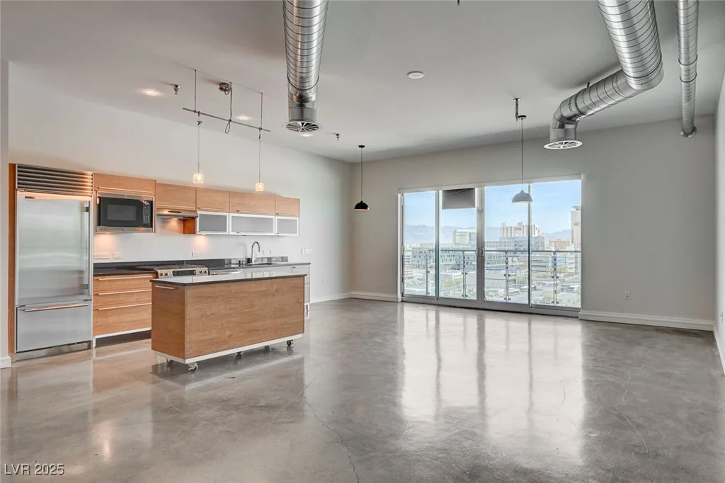 200 Hoover, Las Vegas, NV 89101