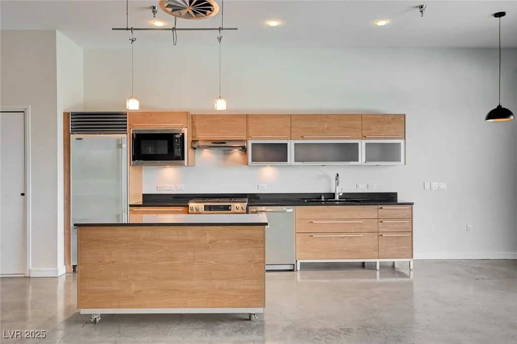 200 Hoover, Las Vegas, NV 89101