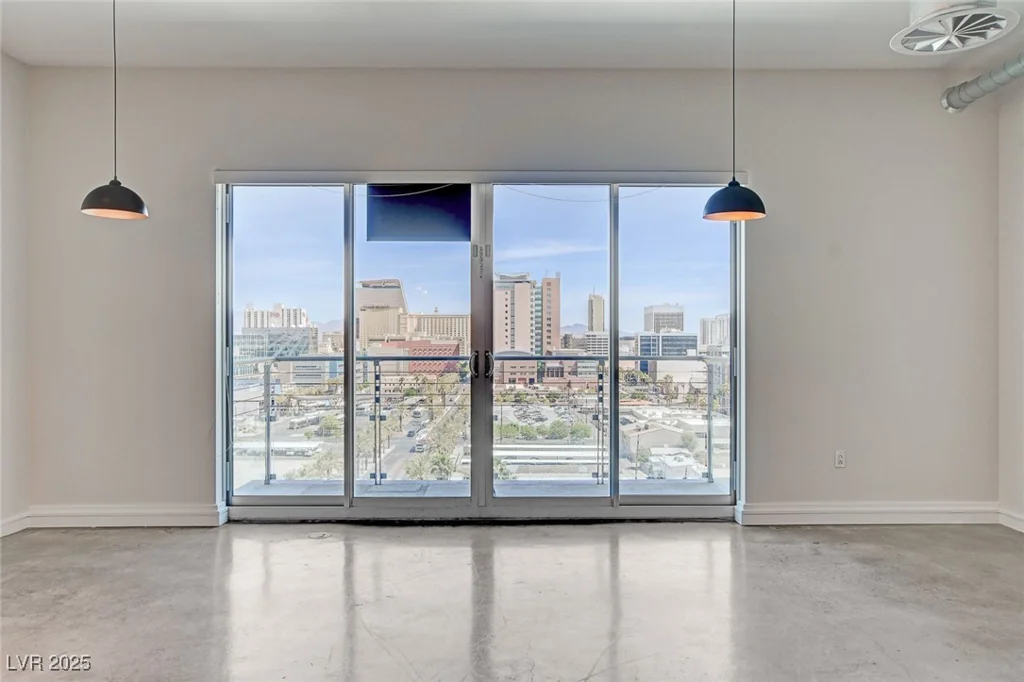 200 Hoover, Las Vegas, NV 89101