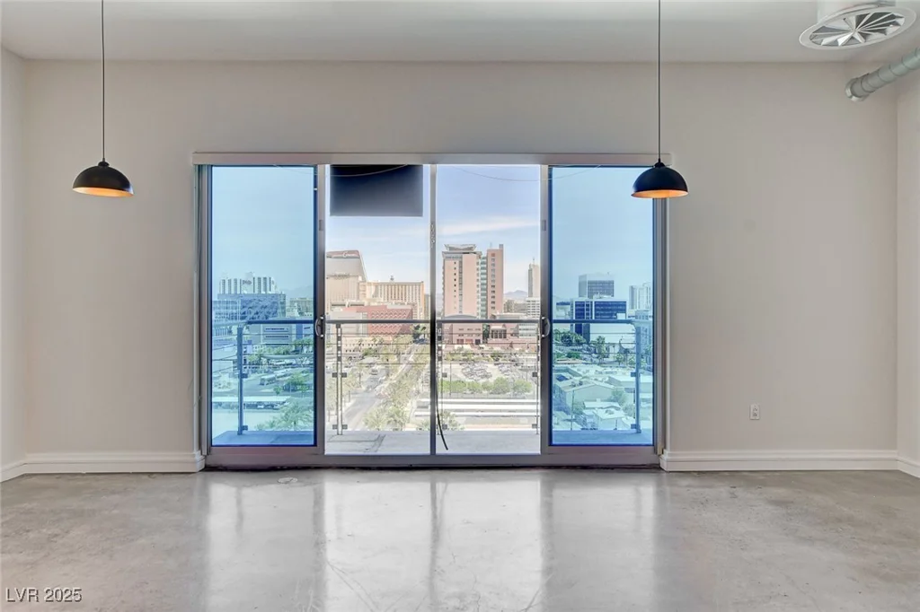 200 Hoover, Las Vegas, NV 89101