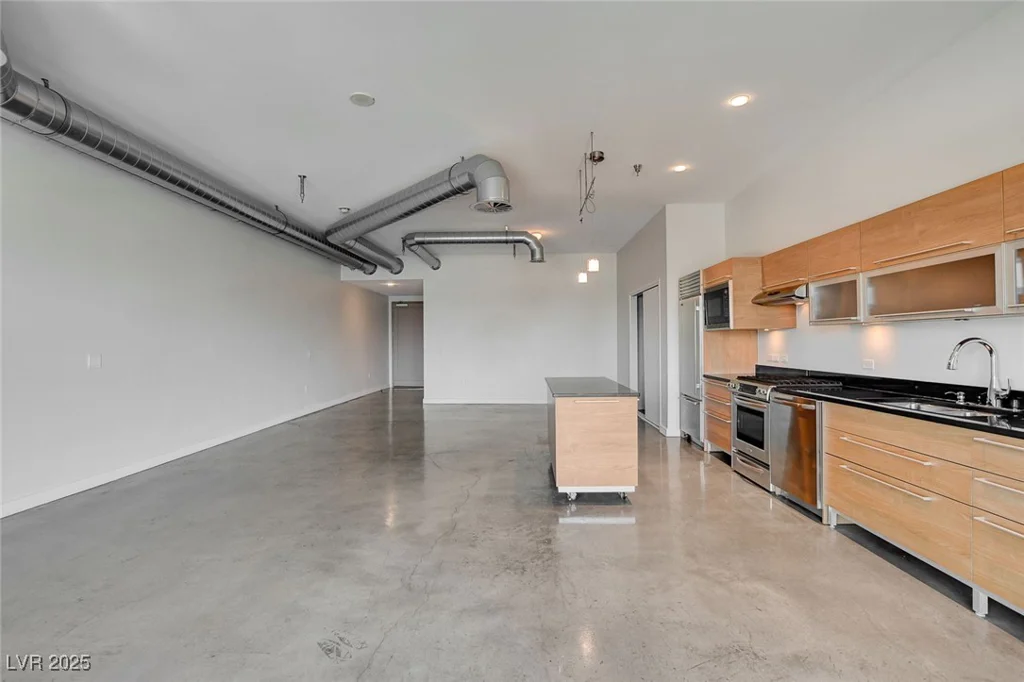 200 Hoover, Las Vegas, NV 89101
