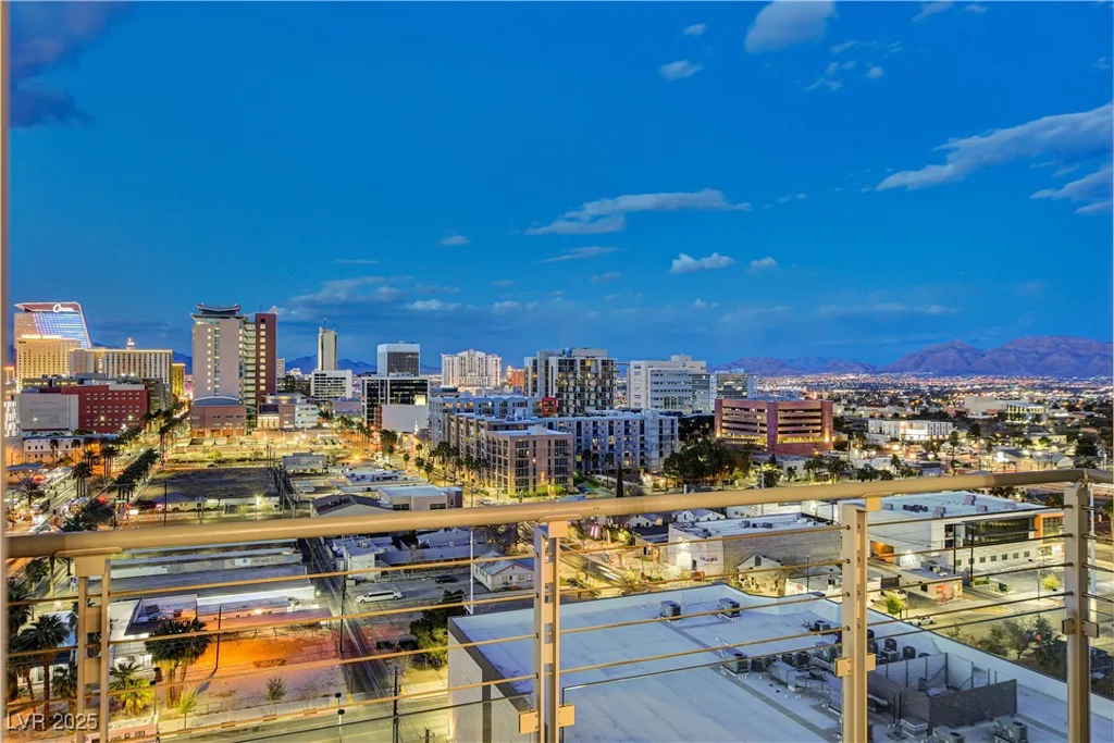 200 Hoover, Las Vegas, NV 89101