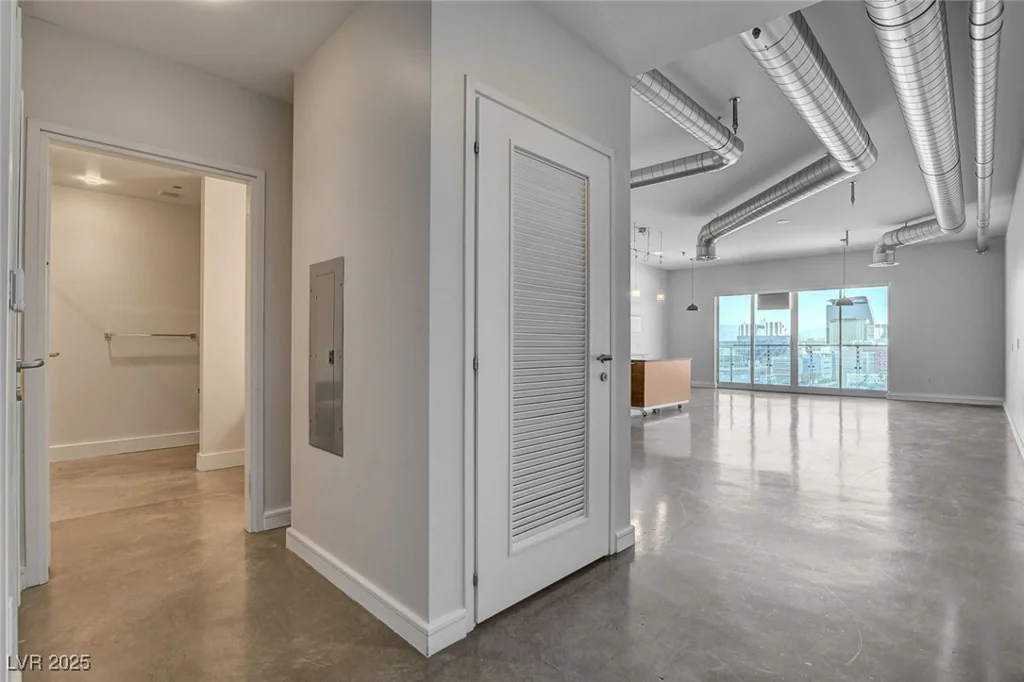 200 Hoover, Las Vegas, NV 89101