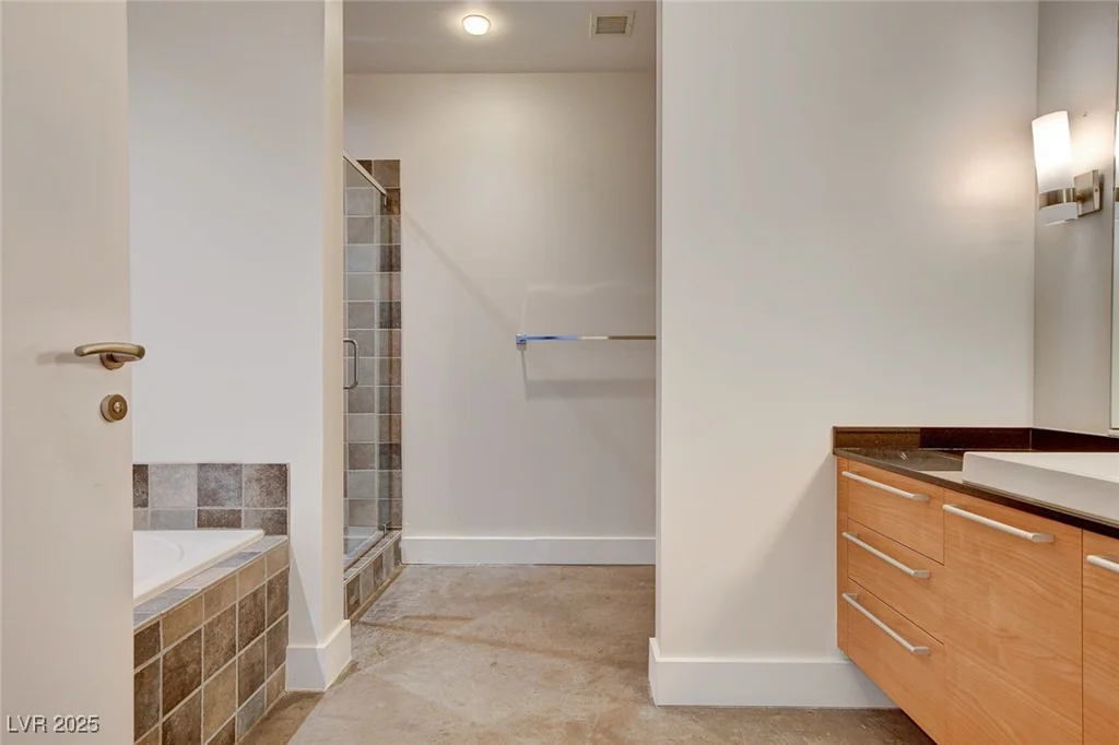 200 Hoover, Las Vegas, NV 89101