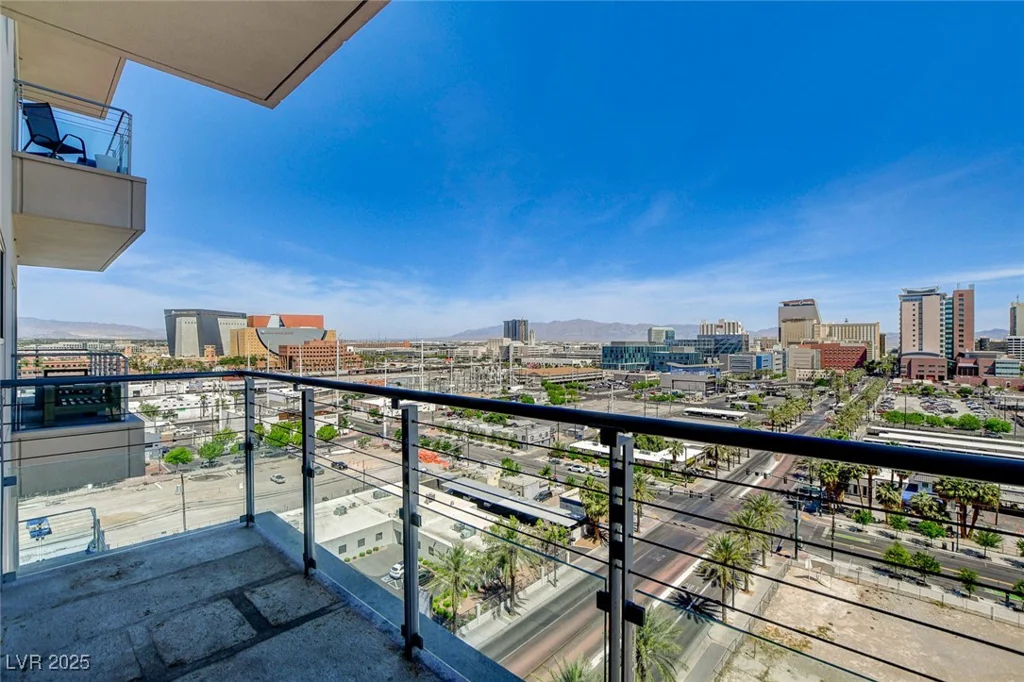 200 Hoover, Las Vegas, NV 89101
