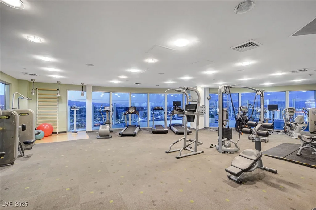 200 Hoover, Las Vegas, NV 89101