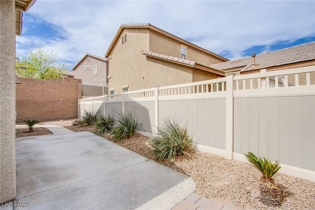 961 Wembly Hills, Henderson, NV 89011